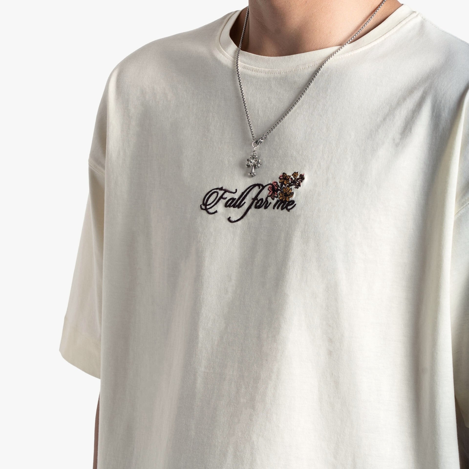Khaaki Oversized T-shirt Off-White Embroidered - Fall For Me