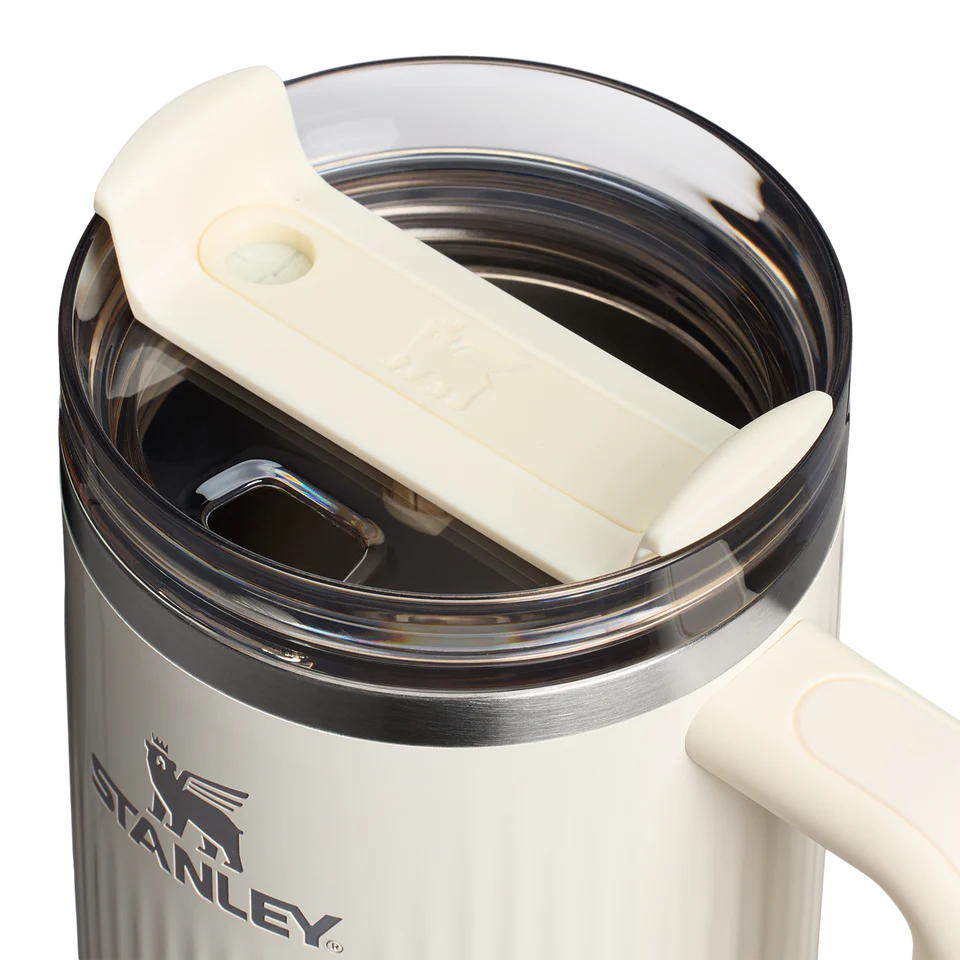 Stanley Quencher Fluted Tumbler 40 OZ - Cream Gloss