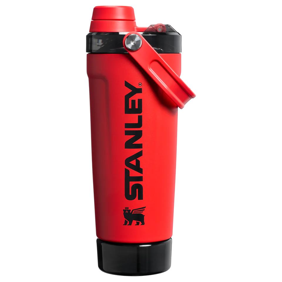 Stanley Vitalize Shaker Bottle 20 OZ - Chili Black