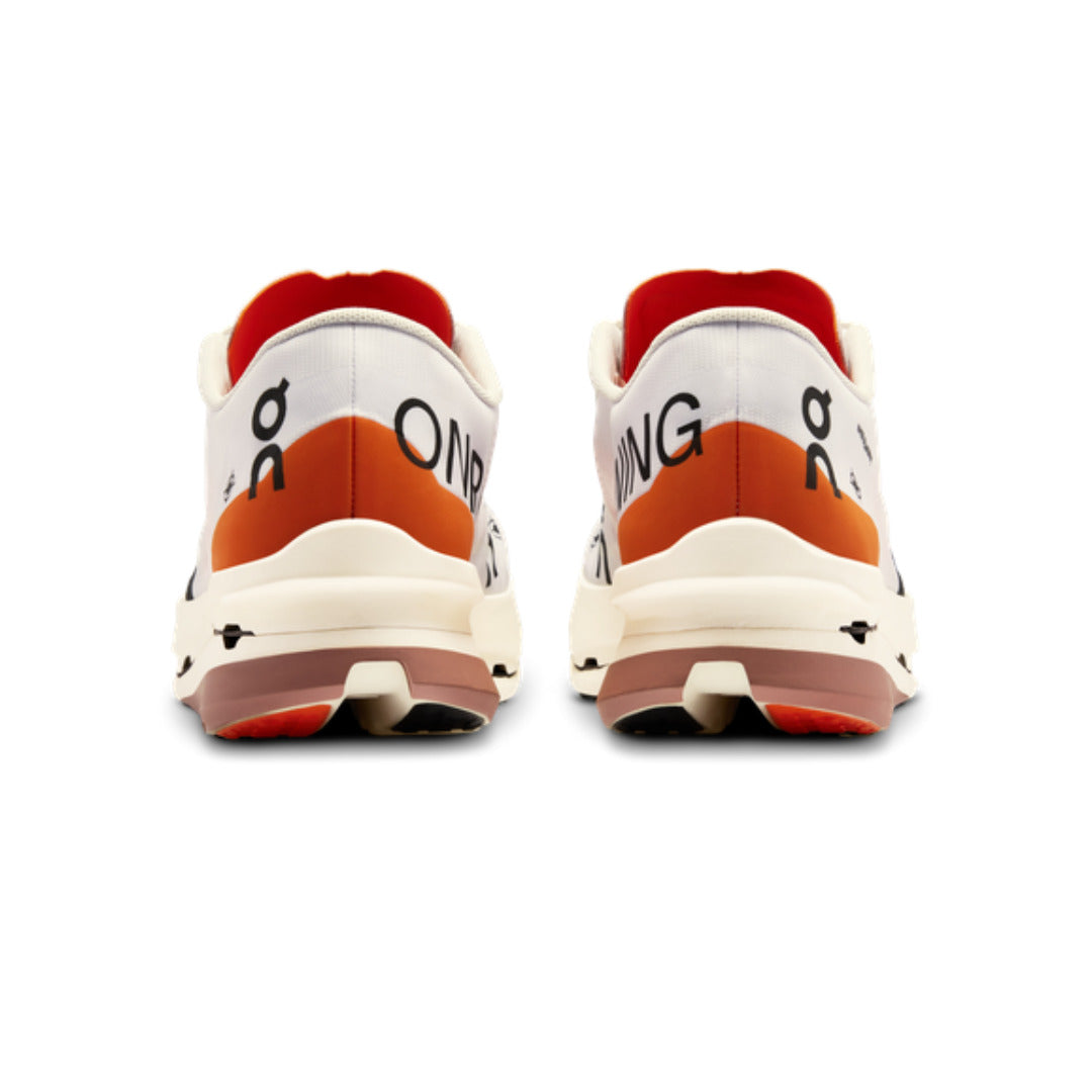 ON Running Cloudboom Echo 3 White Flame