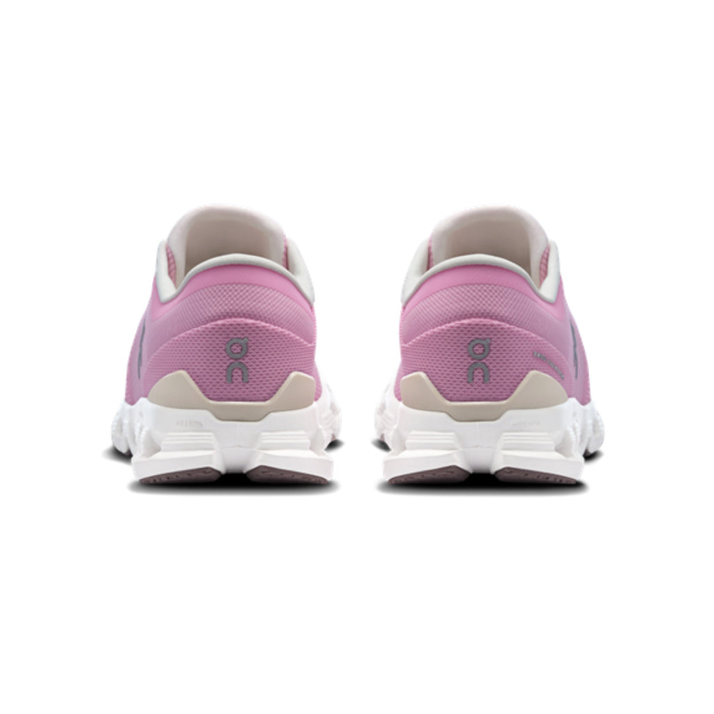 ON Running Cloud X 4 Petal Sand