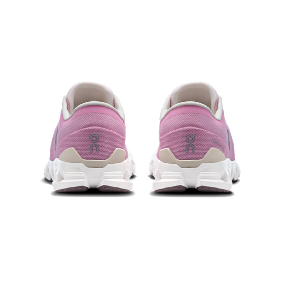 ON Running Cloud X 4 Petal Sand