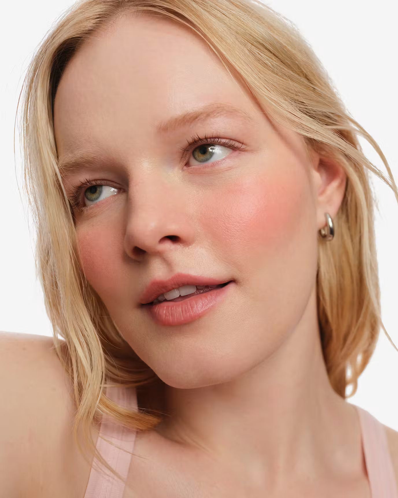 Glossier Cloud Paint Plush Blush - Beam