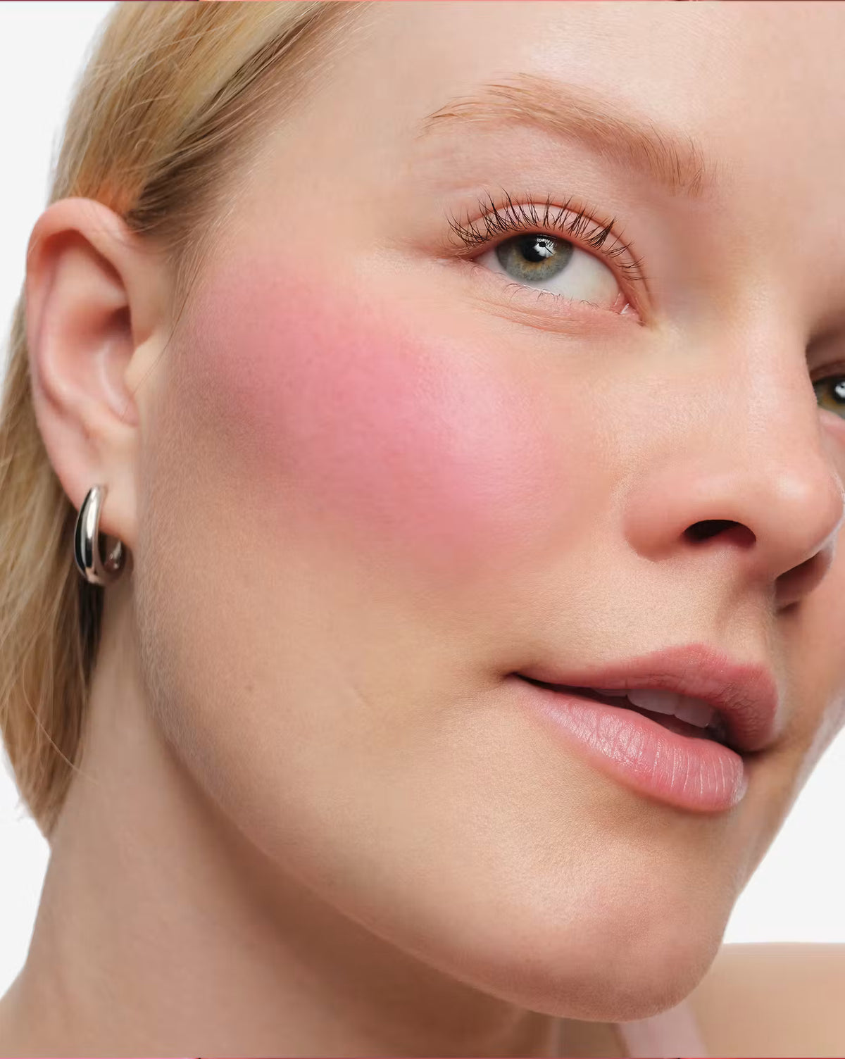 Glossier Cloud Paint Plush Blush - Bloom