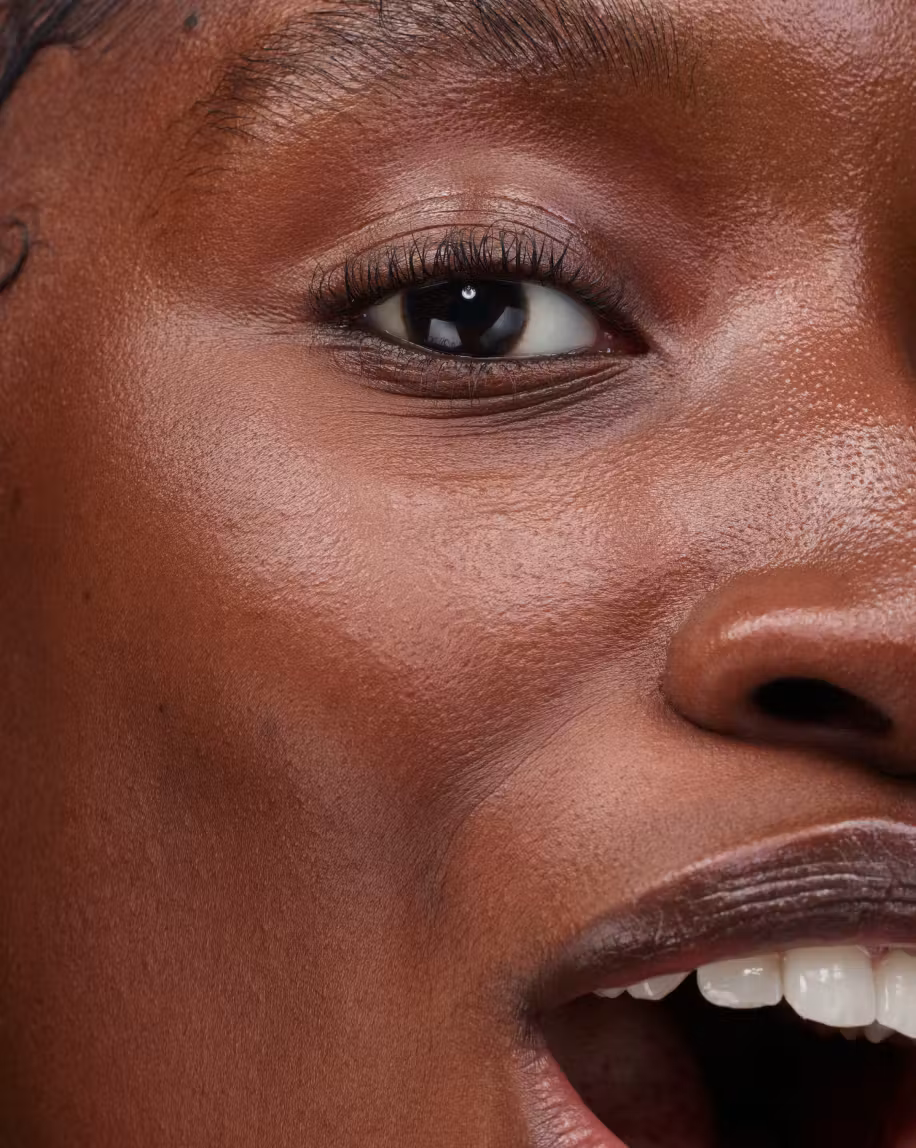 Glossier Perfecting Skin Tint - G2