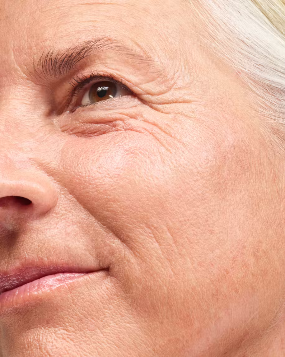 Glossier Perfecting Skin Tint - G7
