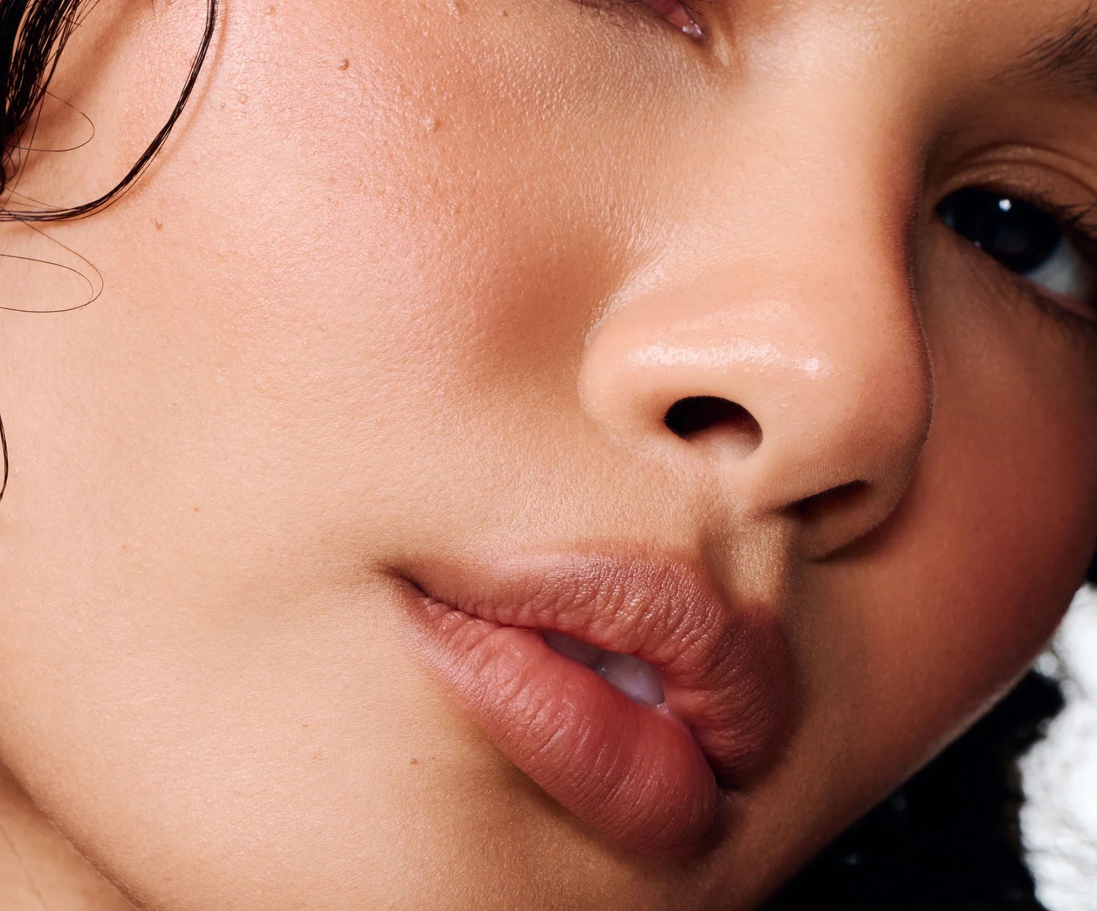 Rhode Warm Taupe Peptide Lip Shape - Twist