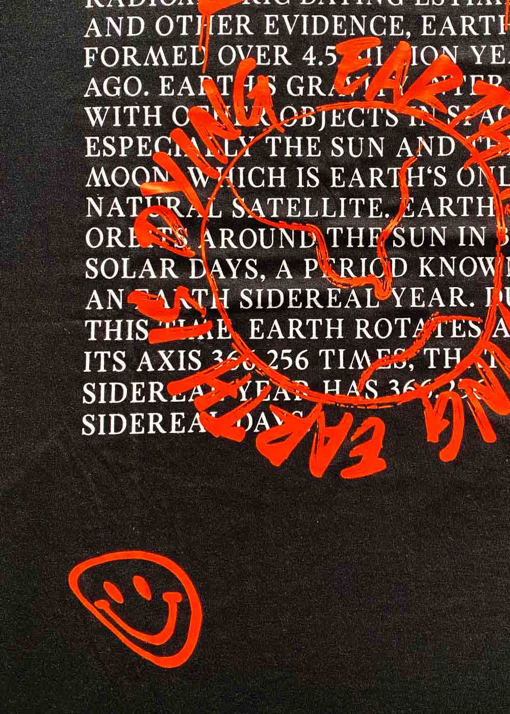 WalaWali Unisex 'Dying Earth' Graphic Print Black Tee