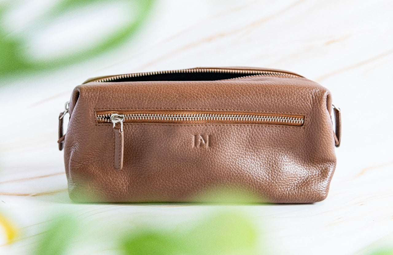 Le Mira 'The Espace' Genuine Leather Pouch